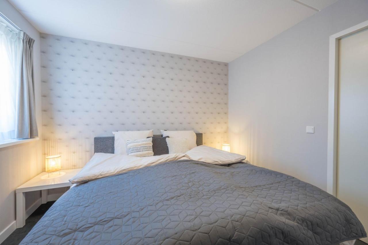 Meerzicht 24 - Luxury Family Accommodation With Beautiful Lake Side View Uitgeest 외부 사진
